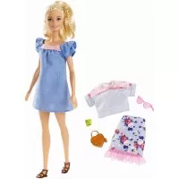 Papusa Barbie Fashionistas blonda cu hainute de schimb