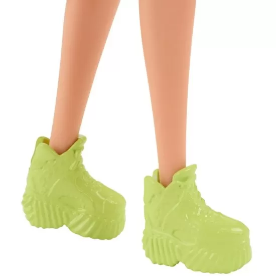 Papusa Barbie Fashionistas blonda cu suvite mov Papusa Barbie Fashionistas blonda cu suvite mov