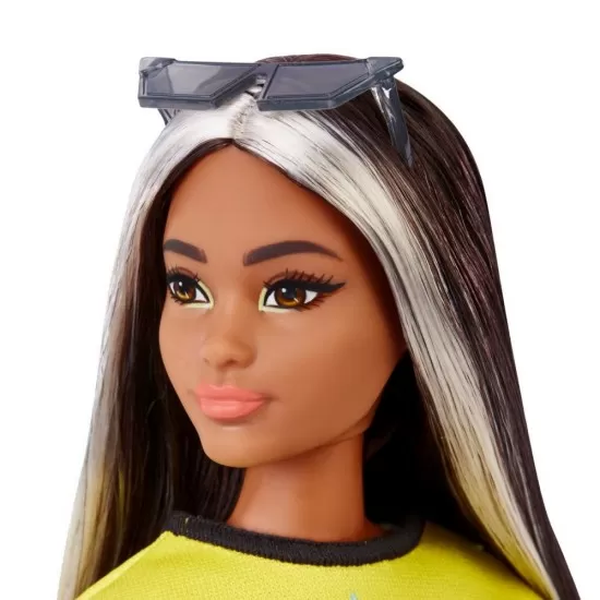 Papusa Barbie Fashionistas bruneta cu suvite blonde Papusa Barbie Fashionistas bruneta cu suvite blonde