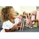 Papusa Barbie Fashionista cu rochita alb negru Papusa Barbie Fashionista cu rochita alb negru