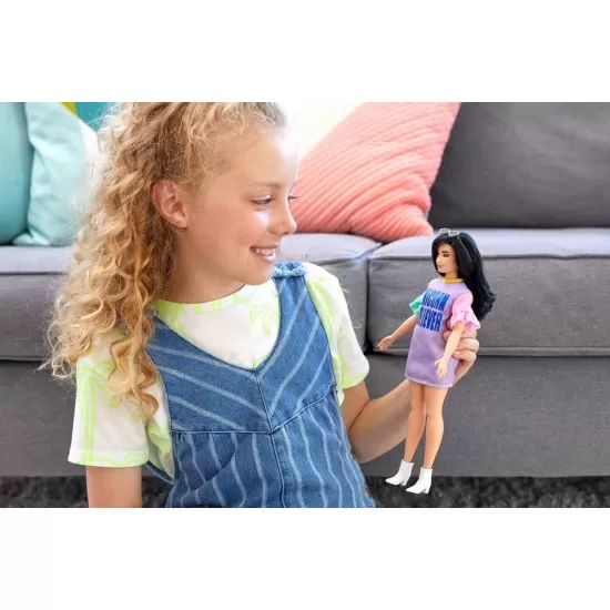 Papusa Barbie Fashionista cu rochita Unicorn Believer Papusa Barbie Fashionista cu rochita Unicorn Believer