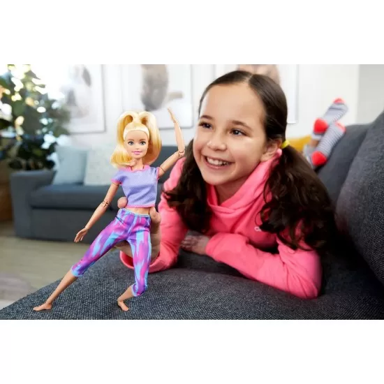 Papusa Barbie blonda in miscare cu 22 articulatii Papusa Barbie blonda in miscare cu 22 articulatii