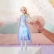 Papusa Elsa Frozen 2 cu rochita luminoasa Papusa Elsa Frozen 2 cu rochita luminoasa