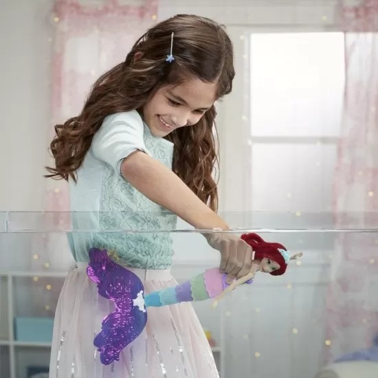Papusa Printesa Ariel Rainbow Reveal Papusa Printesa Ariel Rainbow Reveal