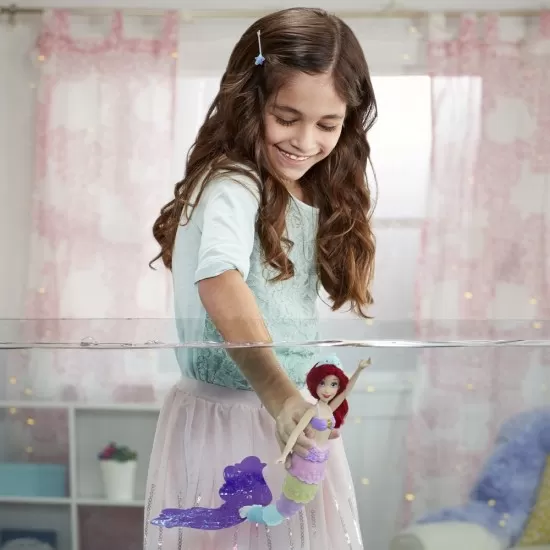 Papusa Printesa Ariel Rainbow Reveal Papusa Printesa Ariel Rainbow Reveal