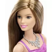 Papusa Barbie cu rochita mov