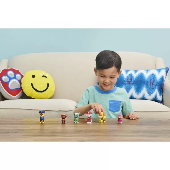 Set Patrula Catelusilor cu 6 figurine Set Patrula Catelusilor cu 6 figurine