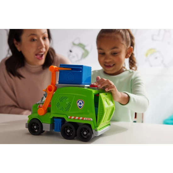 Camionul de reciclare Crush and Roll cu figurina Rocky Patrula Catelusilor Camionul de reciclare Crush and Roll cu figurina Rocky Patrula Catelusilor