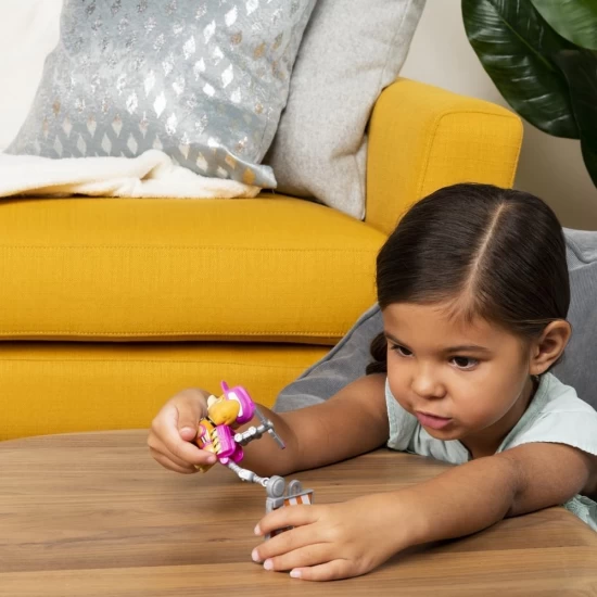 Figurina Skye experta in constructii Patrula Catelusilor 