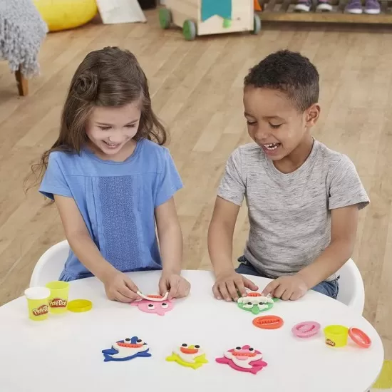 Set creativ Play-Doh Baby Shark Set creativ Play-Doh Baby Shark