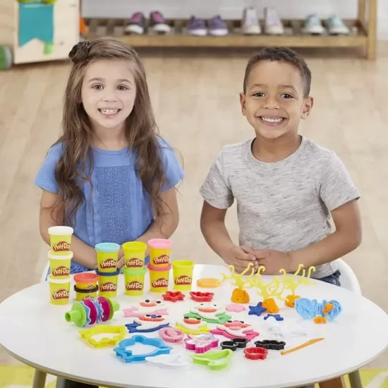 Set creativ Play-Doh Baby Shark Set creativ Play-Doh Baby Shark
