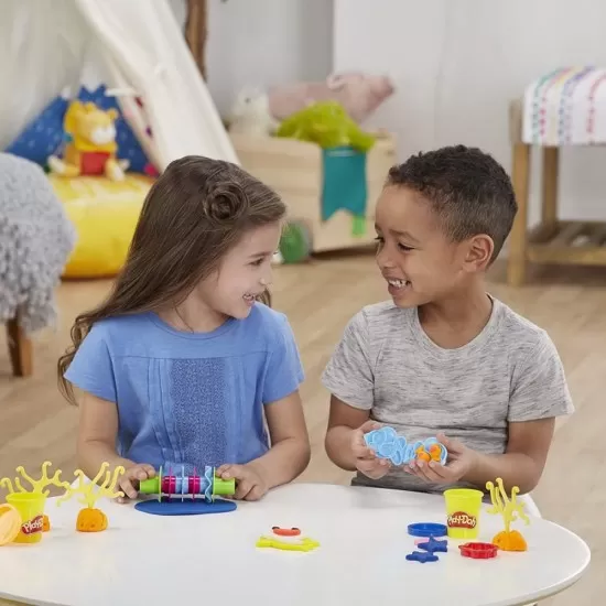 Set creativ Play-Doh Baby Shark Set creativ Play-Doh Baby Shark
