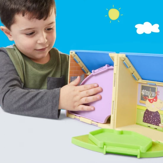 Set de joaca Peppa Pig - Locul de joaca apasa si deschide Set de joaca Peppa Pig - Locul de joaca apasa si deschide