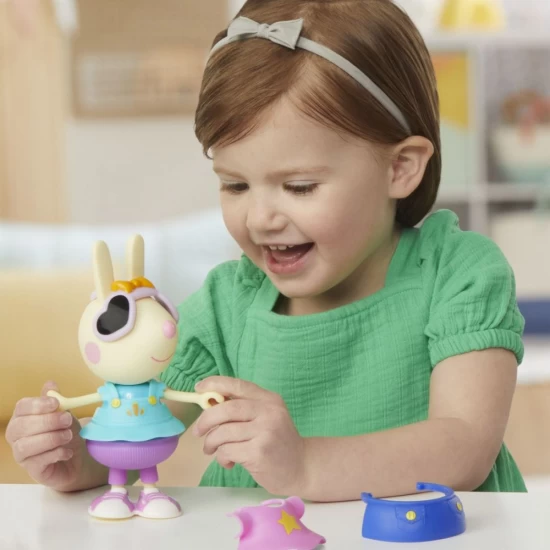 Set figurina si accesorii vestimentare Peppa Pig Iepurasul Rebecca 15 cm Set figurina si accesorii vestimentare Peppa Pig Iepurasul Rebecca 15 cm