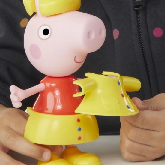 Set figurina Peppa Pig 15 cm cu accesorii vestimentare Set figurina Peppa Pig 15 cm cu accesorii vestimentare