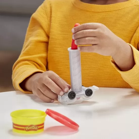 Set Play-Doh - Masina de tractare Set Play-Doh - Masina de tractare