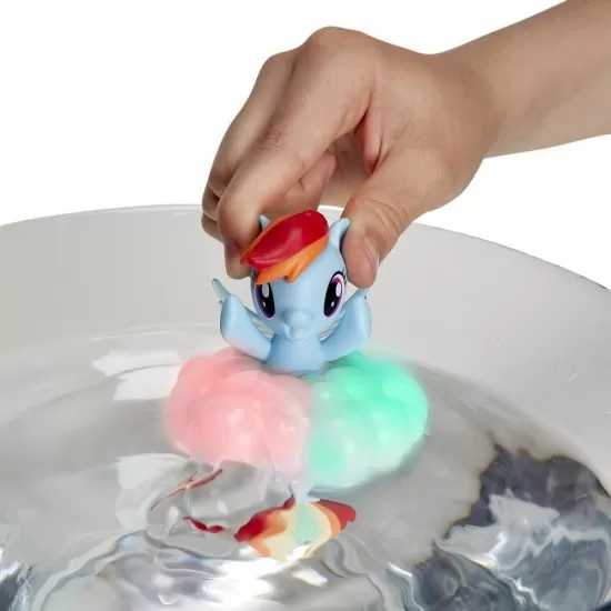 Ponei Sirena Rainbow Dash cu lumini curcubeu Ponei Sirena Rainbow Dash cu lumini curcubeu