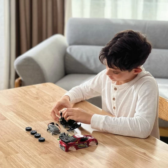 Set asamblare masina cu telecomanda Silverlit Exost Build 2 Drive rosu