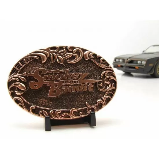 Masinuta de metal Pontiac Firebird 1977 scara 1: 32