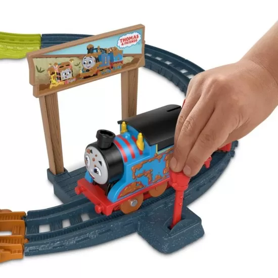 Set de joaca Thomas cu locomotiva Muddy motorizata si accesorii