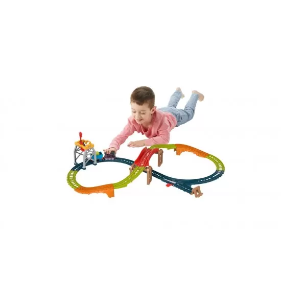 Set de joaca Thomas cu locomotiva Push Along Diesel si accesorii Set de joaca Thomas cu locomotiva Push Along Diesel si accesorii