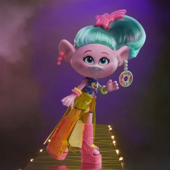 Figurina Trolls Satin Glam Deluxe Fashion Figurina Trolls Satin Glam Deluxe Fashion