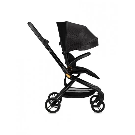Carucior sport Momi Adelle 360 grade Black Red Carucior sport Momi Adelle 360 grade Black Red