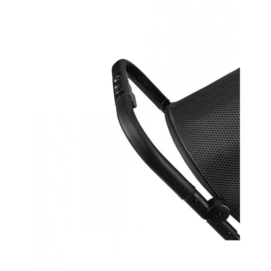 Carucior sport Momi Adelle 360 grade Black Red Carucior sport Momi Adelle 360 grade Black Red