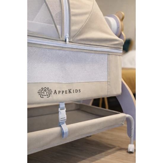 Patut Multifunctional cu leganare electrica, sunete si Bluetooth, AppeKids Buggy 