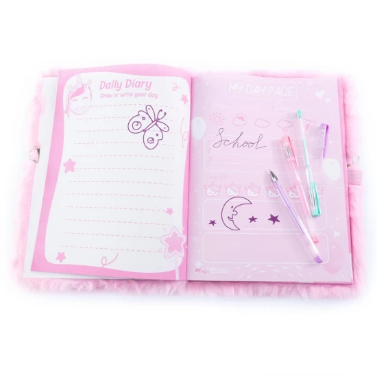 Agenda gigant Girabrilla Unicorn Magic cu lacat, coperta pufoasa si poseta detasabila