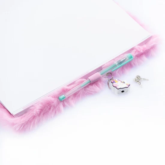 Agenda gigant Girabrilla Unicorn Magic cu lacat, coperta pufoasa si poseta detasabila