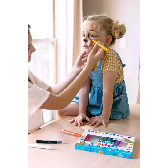 Set 12 creioane pictura pentru fata si piele Body Doodlers Set 12 creioane pictura pentru fata si piele Body Doodlers