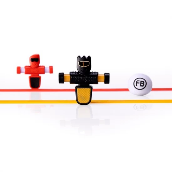 Set 2 roboti pentru joc Foosbots