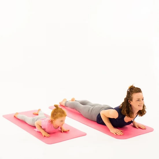 Set Yoga Mama-Copil cu saltele asortate si carduri incluse Sun and Moon roz Set Yoga Mama-Copil cu saltele asortate si carduri incluse Sun and Moon roz