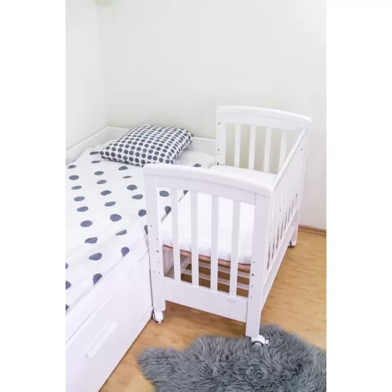 Patut co-sleeping 85x48 cm cu laterala culisanta Dreamy Mini Alb + saltea Patut co-sleeping 85x48 cm cu laterala culisanta Dreamy Mini Alb + saltea