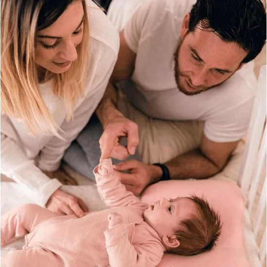 Perna bebelusi anti plagiocefalie 0-36 luni, forma ergonomica cu spuma memory, 2 huse detasabile, certificata in Germania, Koala Perfect Head Maxi Pink Perna bebelusi anti plagiocefalie 0-36 luni, forma ergonomica cu spuma memory, 2 huse detasabile, certificata in Germania, Koala Perfect Head Maxi Pink