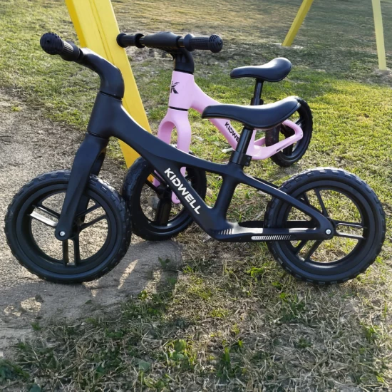 Bicicleta de echilibru fara pedale pentru copii, reglabila si roti Eva, ultra-usoara, Jogo Black Bicicleta de echilibru fara pedale pentru copii, reglabila si roti Eva, ultra-usoara, Jogo Black