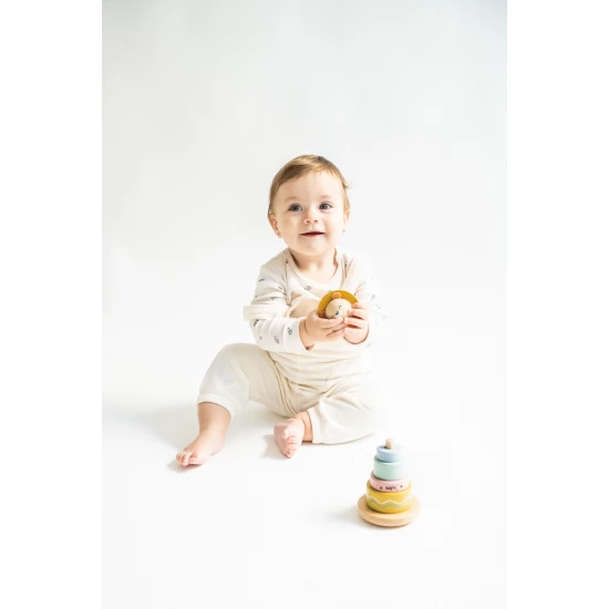Jucarie din lemn FSC pentru stivuire Saro Baby Jucarie din lemn FSC pentru stivuire Saro Baby