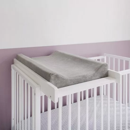 Masa de infasat din lemn, atasabila la patut bebe 120x60 si 140x70 cm, Alb, 86 x 51 x 7 cm, include saltea din spuma, husa detasabila bumbac, Woodies, 40 x 70 cm Masa de infasat din lemn, atasabila la patut bebe 120x60 si 140x70 cm, Alb, 86 x 51 x 7 cm, include saltea din spuma, husa detasabila bumbac, Woodies, 40 x 70 cm