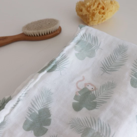 Muselina din bumbac si bambus, Scutec sau paturica multifunctionala, Monstera Monkey Hunter Mint, 120 x 120 cm