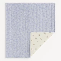 Paturica bebelus handmade matlasata din muselina premium cu fata dubla, Zomea Ecru Blue, 135x100 cm