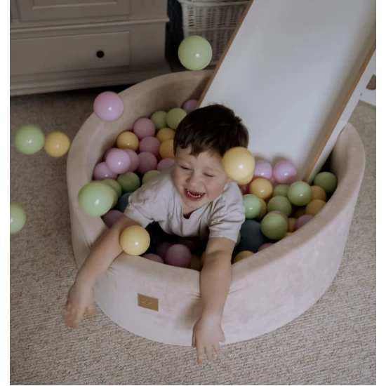 Piscina uscata cu 250 de bile (Pastel Roz si Galben, verde deschis) MeowBaby, Spring, Catifea Ecru Piscina uscata cu 250 de bile (Pastel Roz si Galben, verde deschis) MeowBaby, Spring, Catifea Ecru