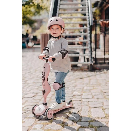 Set de protectie Scoot and Ride, genunchiere si cotiere, marime XXS, Rose Set de protectie Scoot and Ride, genunchiere si cotiere, marime XXS, Rose