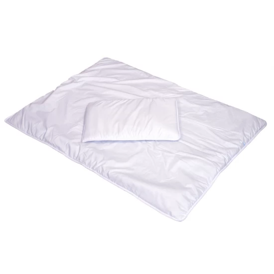 Set pilota 135 x 100 cm si perna 40 x 60 cm pentru copii, bumbac satin premium si umplutura hipoalergenica BabySoft, Alb