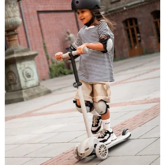 Trotineta copii pliabila, reglabila, roti luminoase, Highwaykick 3S Led Ash, 3+ ani, pana la 50 kg, Scoot and Ride