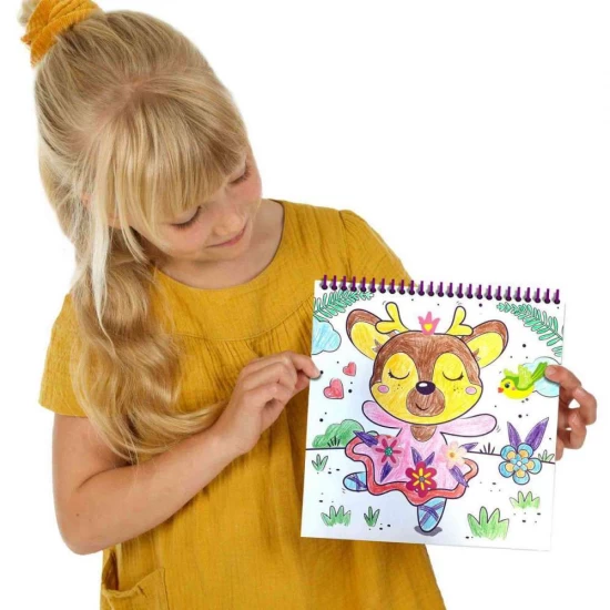 Carte de colorat cu activitati 3 in 1 Unicorn Carte de colorat cu activitati 3 in 1 Unicorn