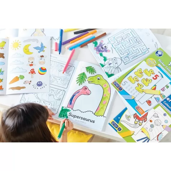 Carte de colorat cu activitati in limba engleza si abtibilduri Dinozaur Carte de colorat cu activitati in limba engleza si abtibilduri Dinozaur