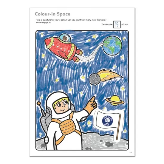 Carte de colorat cu activitati in limba engleza si abtibilduri In Spatiu Carte de colorat cu activitati in limba engleza si abtibilduri In Spatiu