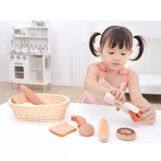 Set de joaca New Classic Toys - Cos cu paine Set de joaca New Classic Toys - Cos cu paine