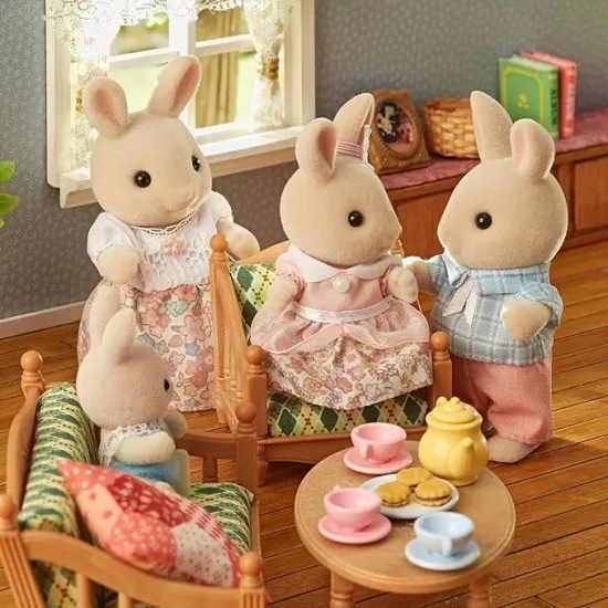 Figurine Sylvanian Families-Familia Iepurasilor Milk Figurine Sylvanian Families-Familia Iepurasilor Milk